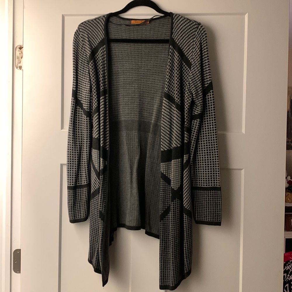 Gray & charcoal sweater size L